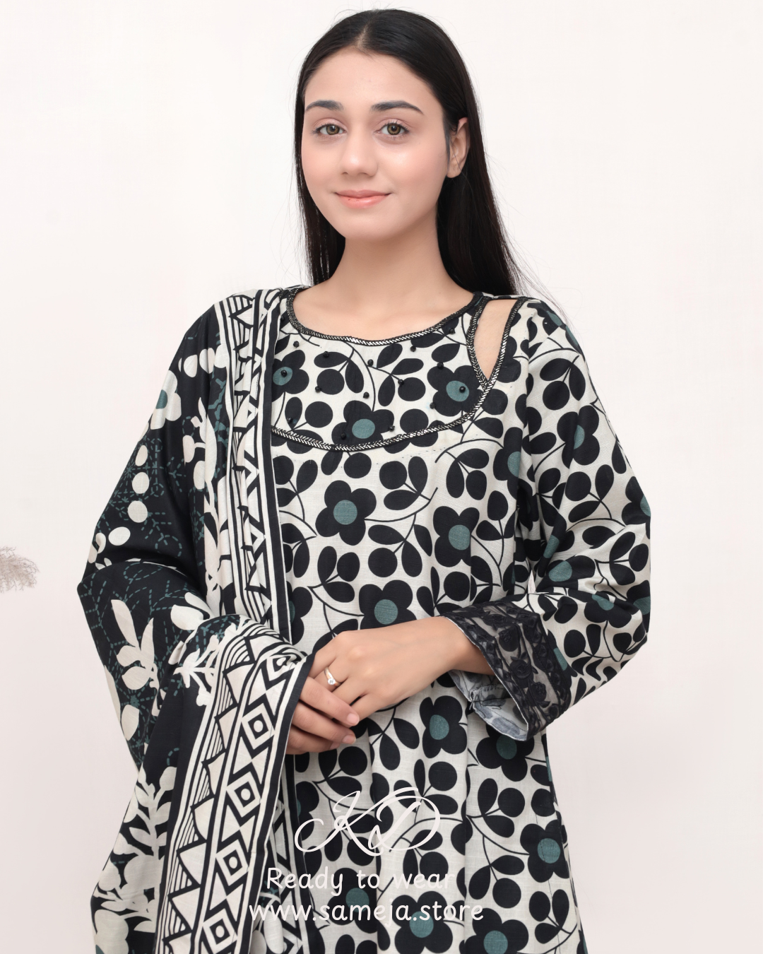 Black Blossom 3-Piece