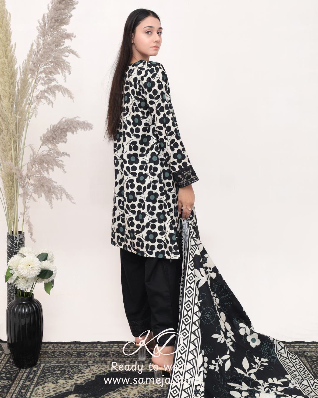 Black Blossom 3-Piece