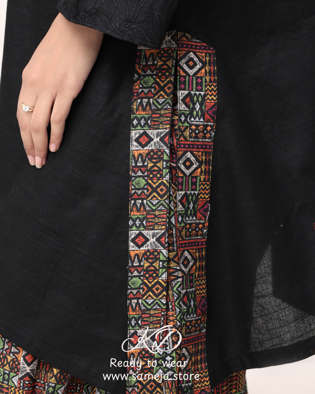 Siyah-e-Nazakat 3-Piece