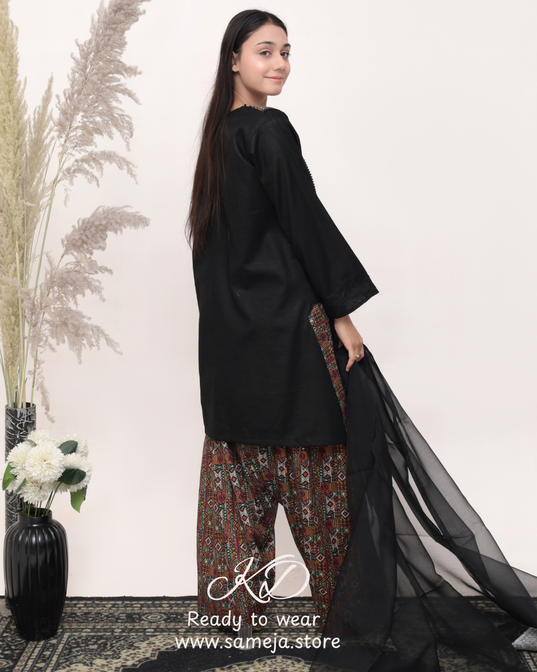 Siyah-e-Nazakat 3-Piece